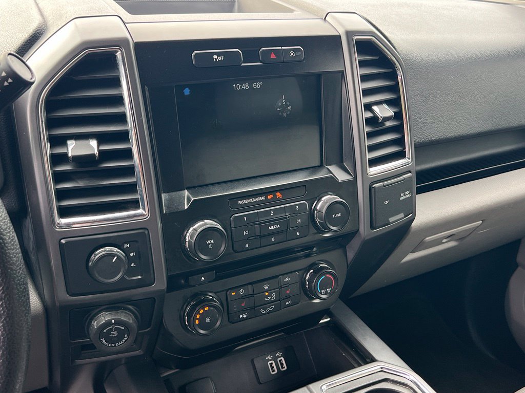 Used 2016 Ford F150 XLT w/ Equipment Group 302A Luxury AWD/4WD image 19