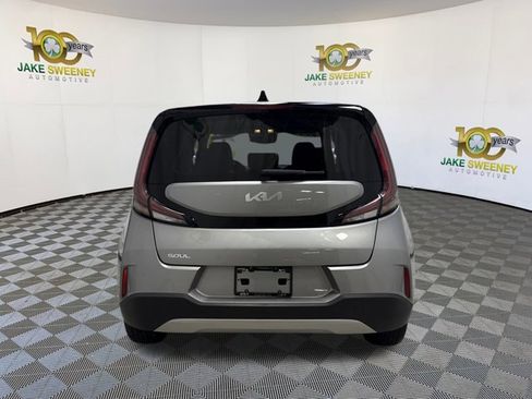 Used 2023 Kia Soul S image 9