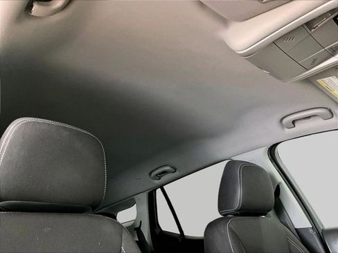 Used 2023 GMC Terrain SLE FWD image 17