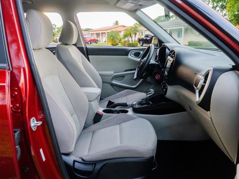 Used 2020 Kia Soul LX image 43