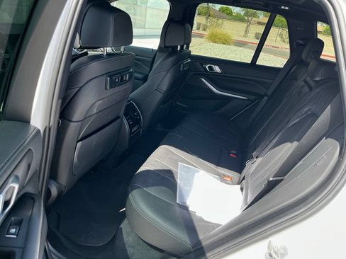 Used 2022 BMW X5 sDrive40i w/ M Sport Package RWD image 10