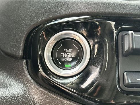 Used 2024 GMC Sierra 1500 SLT w/ SLT Premium Plus Package image 16