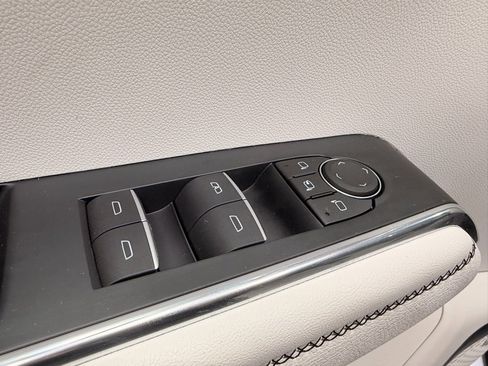 Used 2024 GMC Acadia Denali w/ LPO, Floor Liner Package image 26