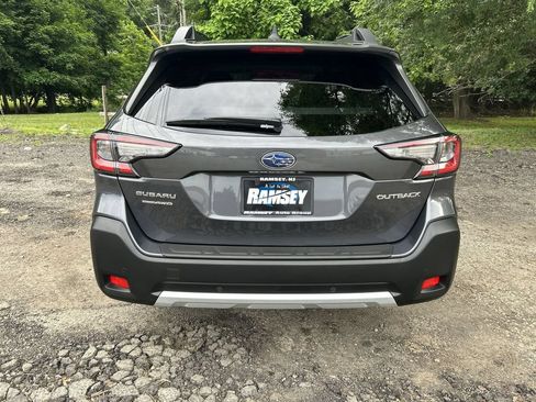 Certified 2023 Subaru Outback Limited AWD/4WD image 7