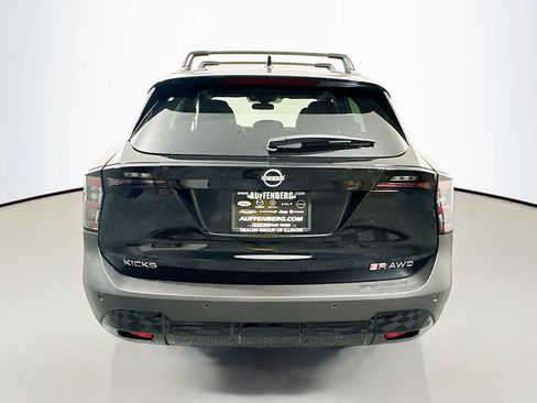 New 2026 Nissan Kicks SR w/ Cold Weather Package image 18