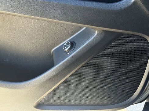 Certified 2023 Chevrolet Traverse LT image 25