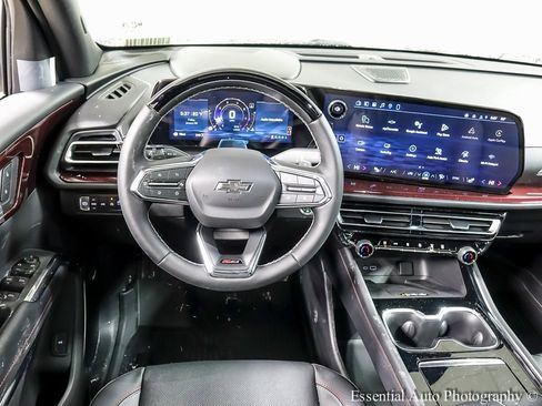 New 2026 Chevrolet Traverse Z71 w/ Enhanced Driving Package image 13