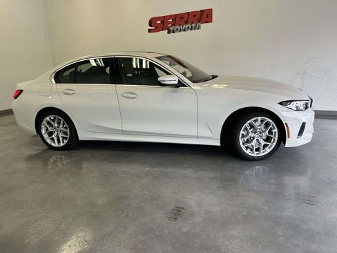 Used 2025 BMW 330i xDrive Sedan w/ Convenience Package AWD/4WD image 2