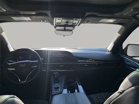 Used 2022 Cadillac Escalade ESV Sport Platinum w/ LPO, ONYX Package image 22