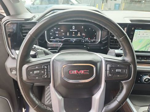 Used 2023 GMC Sierra 1500 SLT w/ SLT Premium Package AWD/4WD image 14