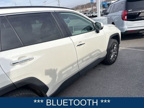 Used 2019 Toyota RAV4 Limited w/ Advanced Technology Package image 7