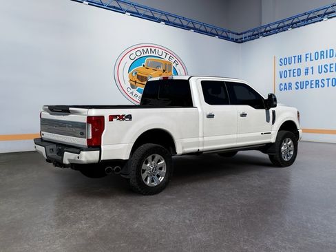 Used 2017 Ford F250 Platinum w/ Platinum Ultimate Package image 5