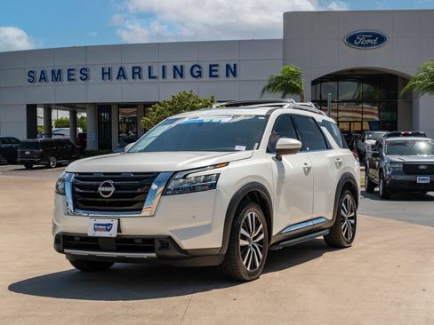 Used 2023 Nissan Pathfinder Platinum w/ Lighting Package (N93) AWD/4WD image 1