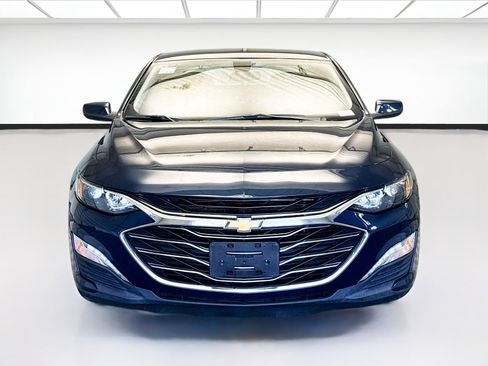 Used 2022 Chevrolet Malibu LT image 2