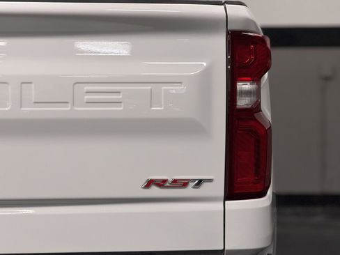 Used 2022 Chevrolet Silverado 1500 RST image 14