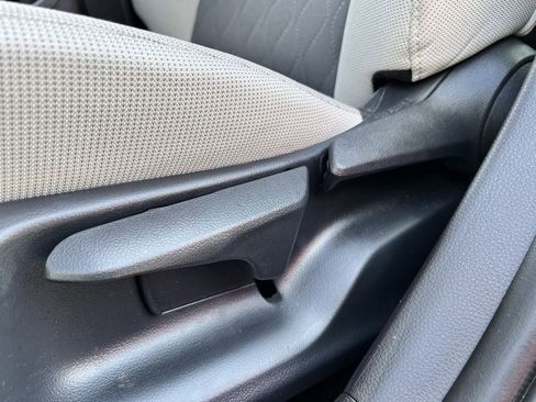 Used 2025 Toyota Corolla LE image 23