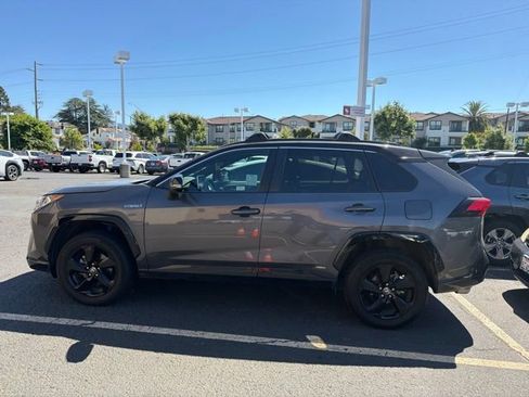 Used 2021 Toyota RAV4 XSE w/ XSE Grade Weather Package AWD/4WD image 9