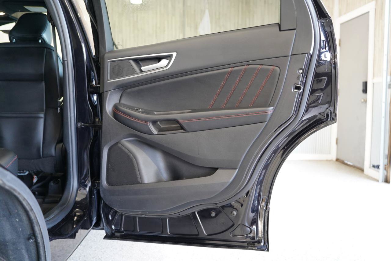 Used 2021 Ford Edge ST-Line AWD/4WD image 37