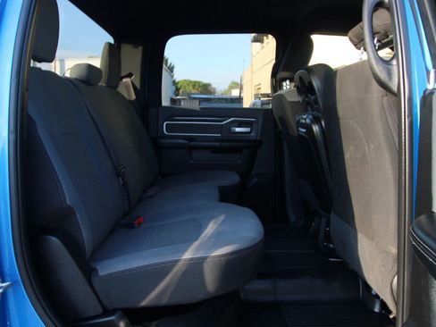 Used 2021 RAM 2500 Big Horn image 11
