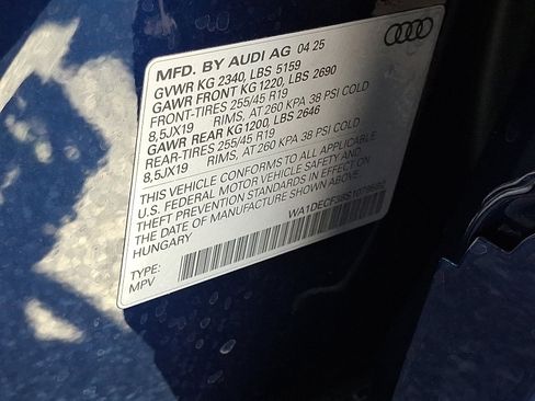 New 2025 Audi Q3 2.0T Premium image 17