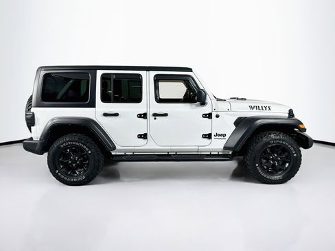 Used 2022 Jeep Wrangler Unlimited Sport AWD/4WD image 4