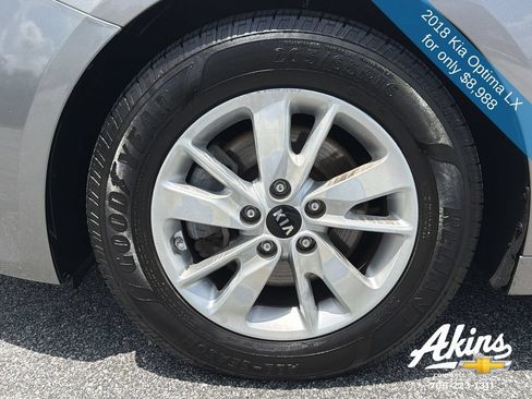 Used 2018 Kia Optima LX FWD image 12