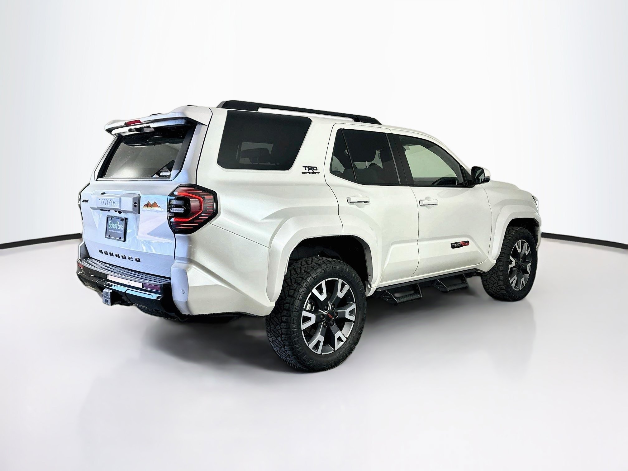 Used 2025 Toyota 4Runner TRD Sport AWD/4WD image 9