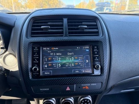 Used 2022 Mitsubishi Outlander Sport ES image 21