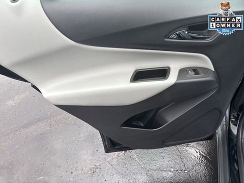 Used 2023 Chevrolet Equinox LS AWD/4WD image 28