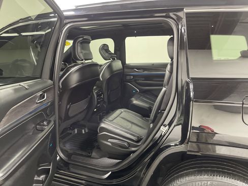 Used 2021 Jeep Grand Cherokee L Overland w/ Luxury Tech Group IV image 13