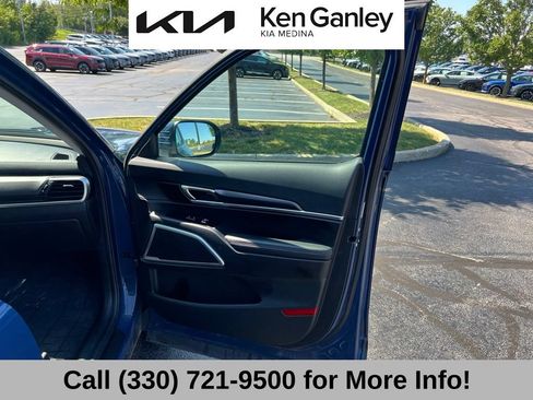 Certified 2024 Kia Telluride S w/ S Sunroof Package FWD image 60