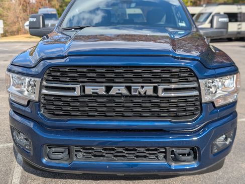 Used 2024 RAM 2500 Big Horn w/ Sport Appearance Package image 12
