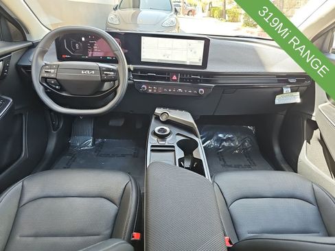 Used 2025 Kia EV6 Wind RWD image 14