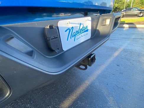 Used 2023 Jeep Gladiator Sport image 25