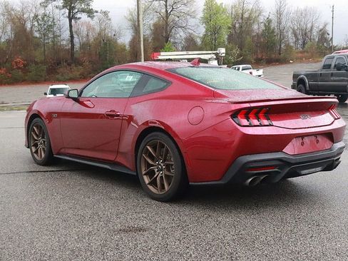 Used 2025 Ford Mustang GT Premium RWD image 5
