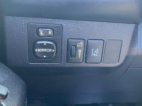 Used 2018 Toyota RAV4 XLE w/ Plus Extra Value Package AWD/4WD image 26