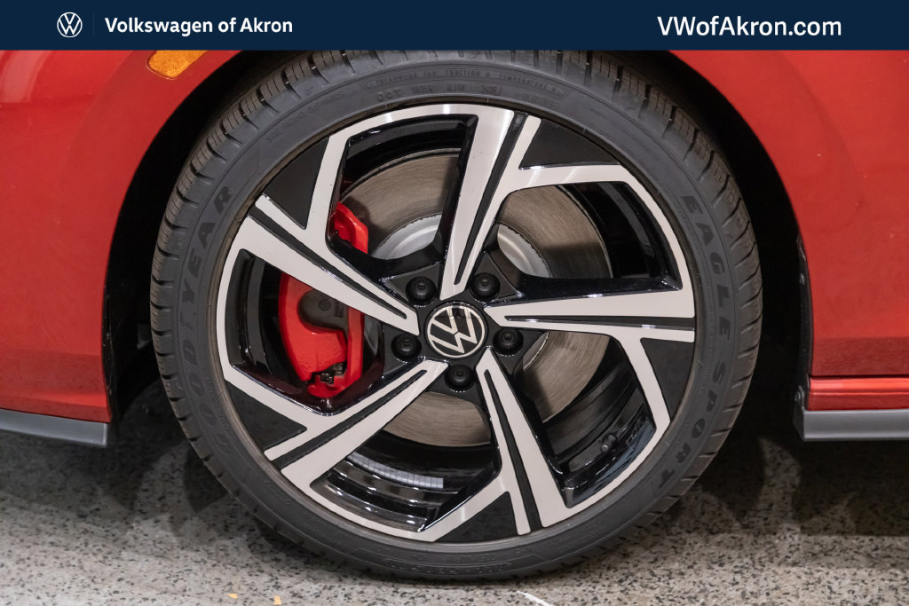 New 2026 Volkswagen GTI SE FWD image 7
