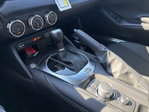 New 2026 MAZDA MX-5 Miata RF Grand Touring w/ Weather Package RWD image 36