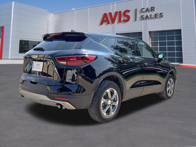 Used 2025 Chevrolet Blazer LT FWD image 6