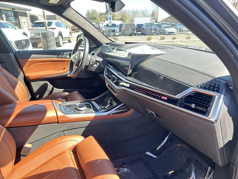 Used 2023 BMW X7 M60i w/ Executive Package image 60