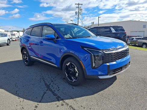 New 2026 Kia Sportage EX w/ EX Panorama Roof Package image 2