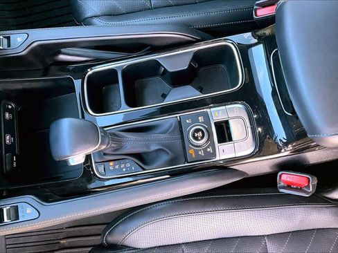 Used 2024 Kia Telluride SX Prestige X-Pro image 16