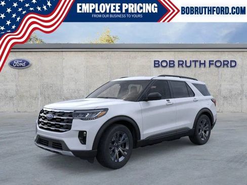 New 2026 Ford Explorer Active w/ Active Comfort Package AWD/4WD image 1