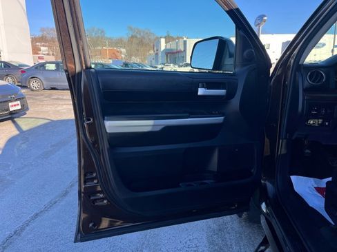 Used 2019 Toyota Tundra Limited image 20