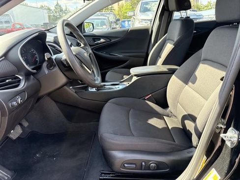 Used 2024 Chevrolet Malibu LT FWD image 19