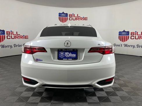 Used 2018 Acura ILX w/ AcuraWatch Plus Package FWD image 4