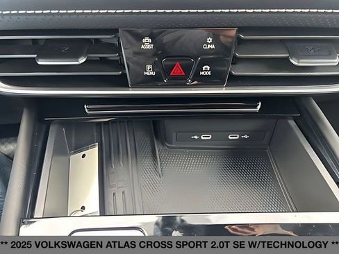 Used 2025 Volkswagen Atlas Cross Sport SE FWD image 25