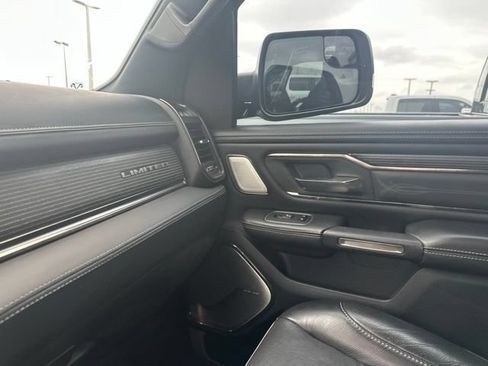 Used 2020 RAM 1500 Limited w/ Black Appearance Package AWD/4WD image 28