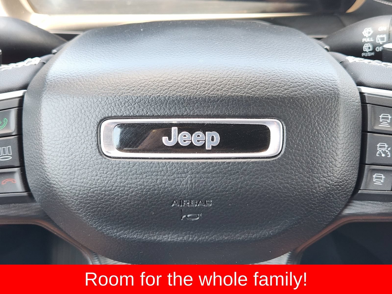 Used 2025 Jeep Grand Cherokee L Laredo RWD image 38