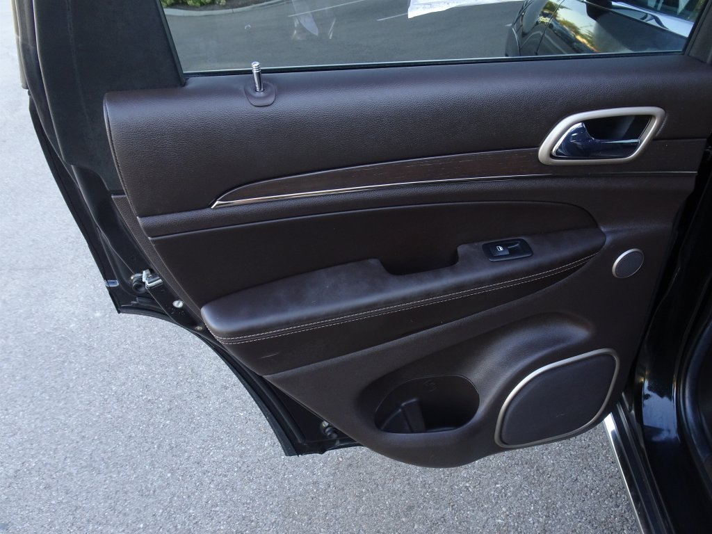 Used 2014 Jeep Grand Cherokee Summit AWD/4WD image 17